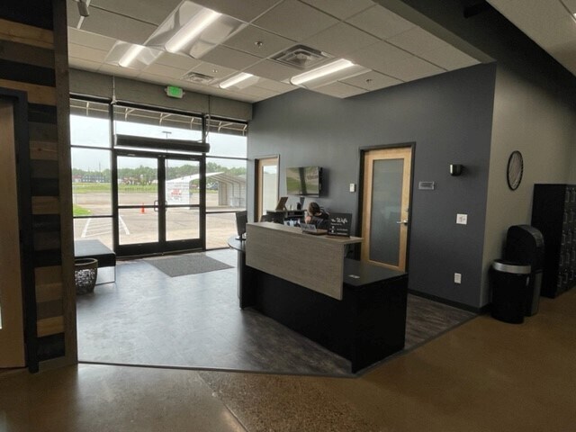 More Photos Of 17565 Central Ave NE, Ham Lake General Retail For Lease