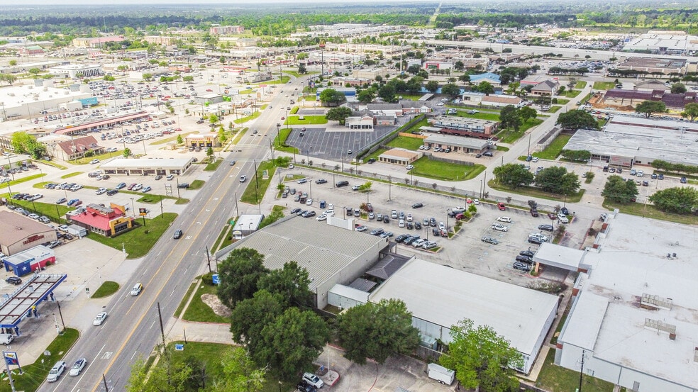 More Photos Of 1222 W Main St, Tomball Religious Facility For Sale