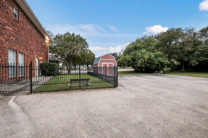 More Photos Of 13003 Jones Maltsberger Rd, San Antonio Loft Creative Space For Lease