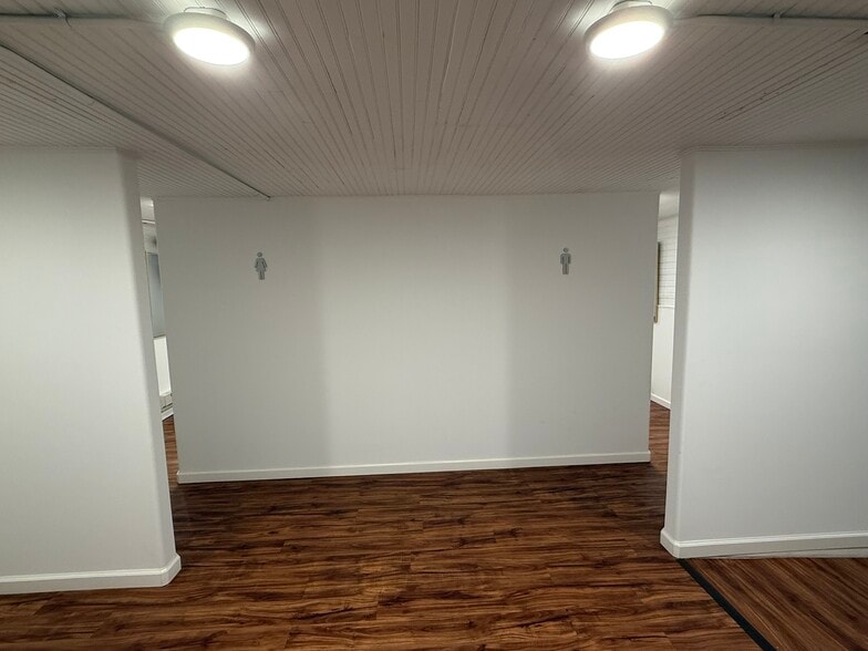 More Photos Of 333 Market St, Zanesville General Retail For Sale