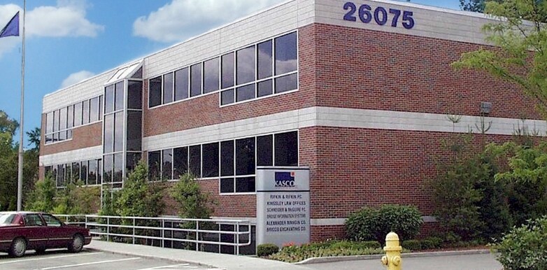 More Photos Of 26075 Woodward Ave, Huntington Woods Office For Lease