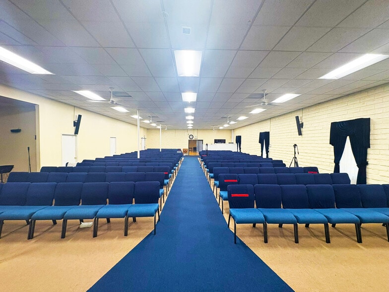 Primary Photo Of 610 E Florence Ave, Los Angeles Religious Facility For Sale