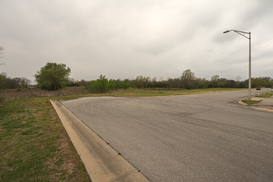 More Photos Of 205 E John, Coffeyville Land For Sale