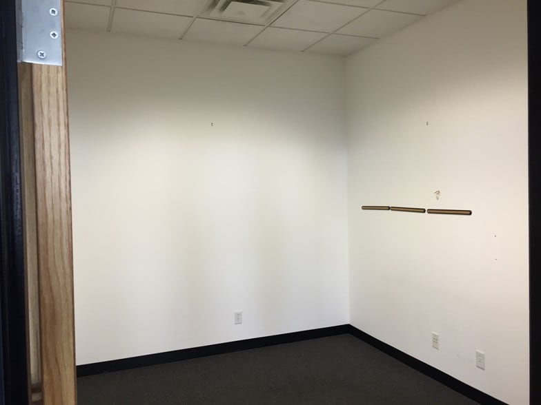 More Photos Of 419-425 Wabasha St N, Saint Paul Loft Creative Space For Sale