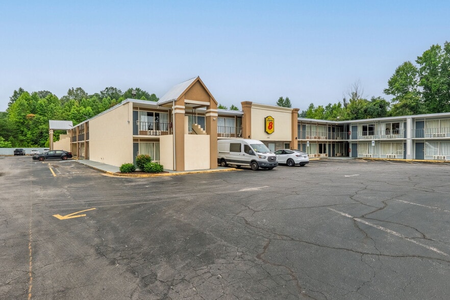 More Photos Of 2402 S Sterling St, Morganton Hotel For Sale