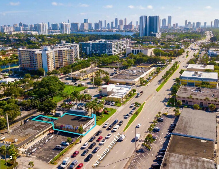 More Photos Of 1949 NE 163rd St, North Miami Beach Freestanding For Lease
