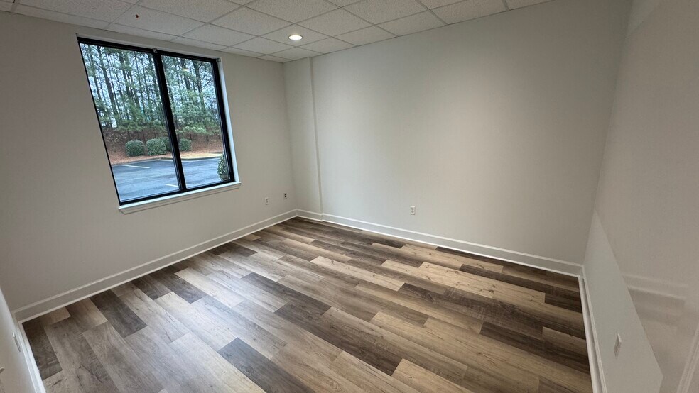 More Photos Of 6065 Parkway North Dr, Cumming Distribution For Sale