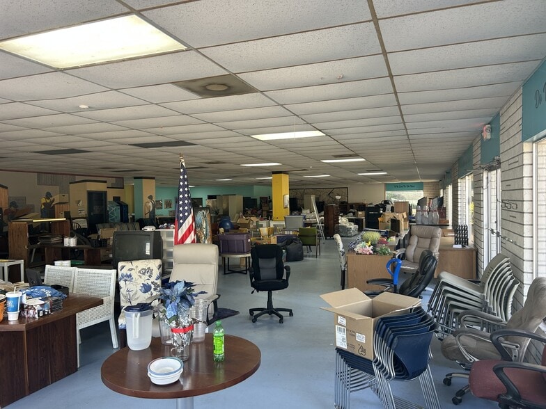 More Photos Of 607 Palm Ave, Palatka Rehabilitation Center For Sale