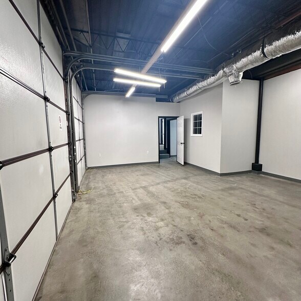 More Photos Of 710 Dawn St, Richmond Warehouse For Lease
