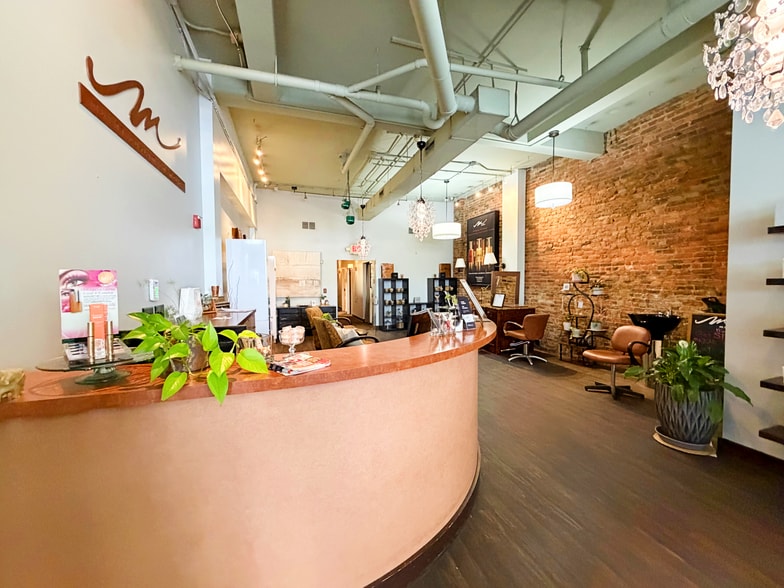 More Photos Of 980 N High St, Columbus Restaurant For Sale