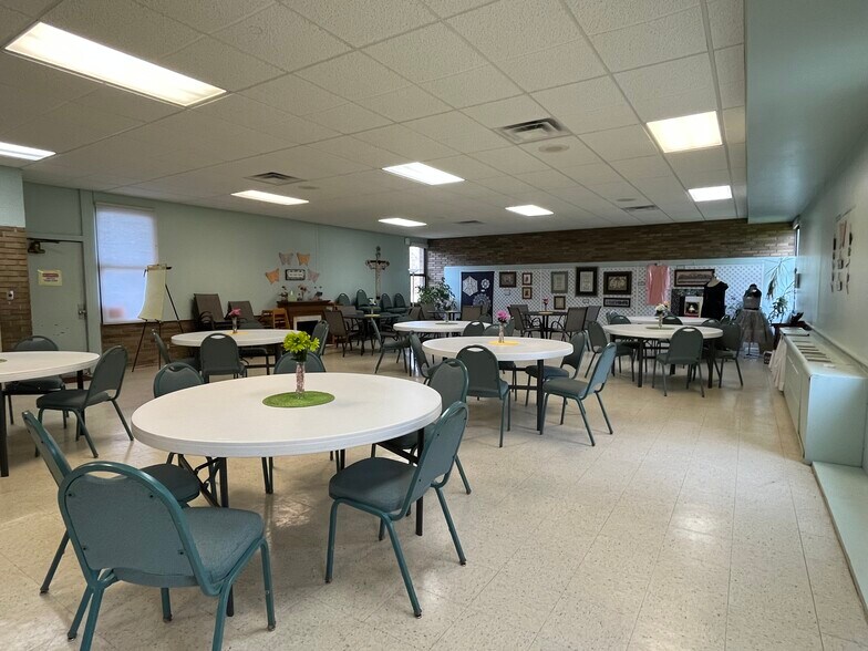More Photos Of 3736 State Street Rd, Bay City Office For Lease