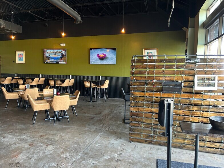 More Photos Of 5217 98th St, Lubbock General Retail For Lease