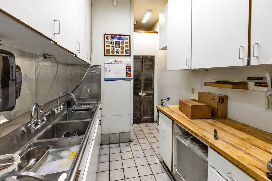 More Photos Of 2380 Main St, Cambria Restaurant For Sale