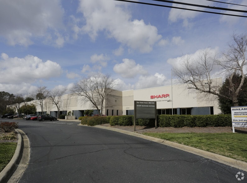 Primary Photo Of 4404 Stuart Andrew Blvd, Charlotte Flex For Lease