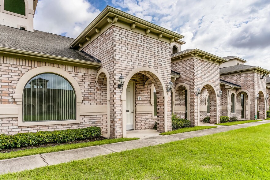 More Photos Of 140 Eldridge Rd, Sugar Land Medical For Lease