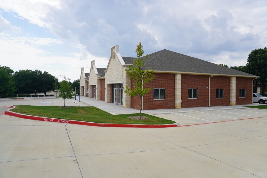 More Photos Of 1260 Flower Mound Rd, Flower Mound Storefront Retail Office For Sale