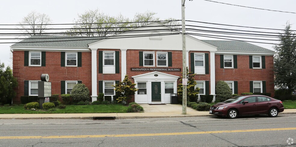 Primary Photo Of 20 Hicksville Rd, Massapequa Medical For Lease