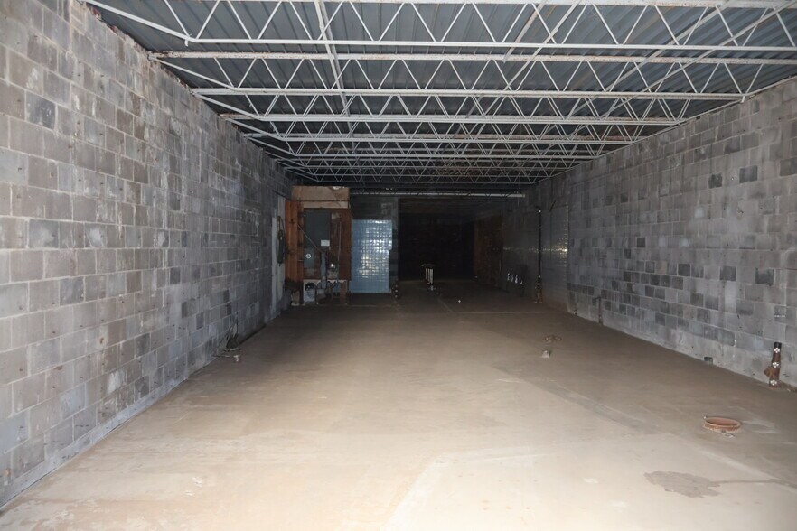 More Photos Of 1426 Cherry St, Detroit Light Distribution For Lease