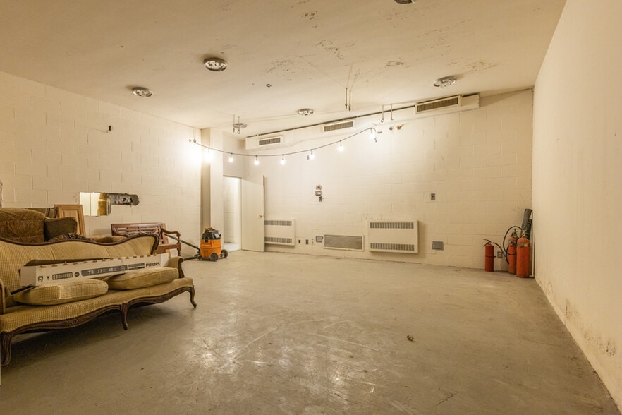 More Photos Of 8871 Griffith Rd, Nashville Warehouse For Sale