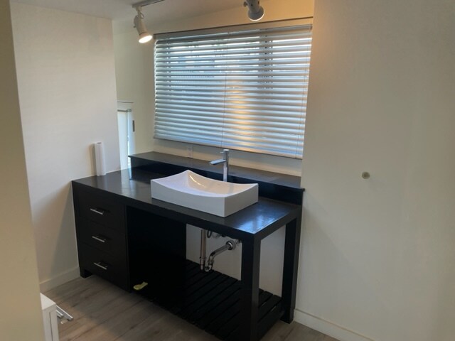 More Photos Of 615 Hampton Dr, Venice Apartments For Sale