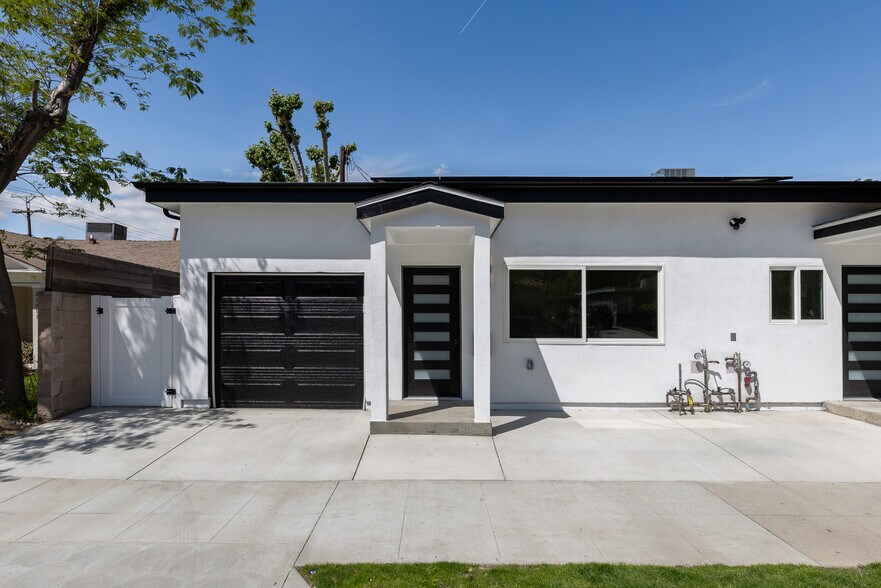 More Photos Of 5131 Don Pio Dr, Woodland Hills Multifamily For Sale