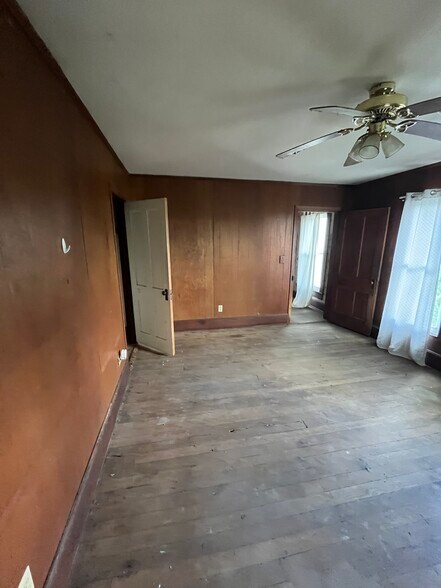 More Photos Of 61961 Dysart Woods Rd, Belmont Specialty For Sale