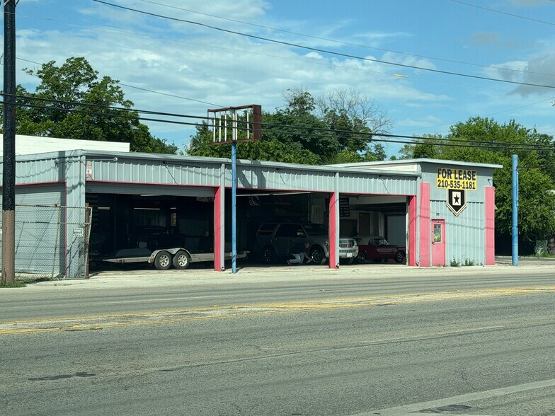 More Photos Of 2602 Fredericksburg Rd, San Antonio Service For Lease