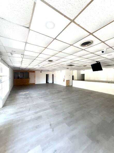 More Photos Of 3861 Washington Rd, East Point General Retail For Lease