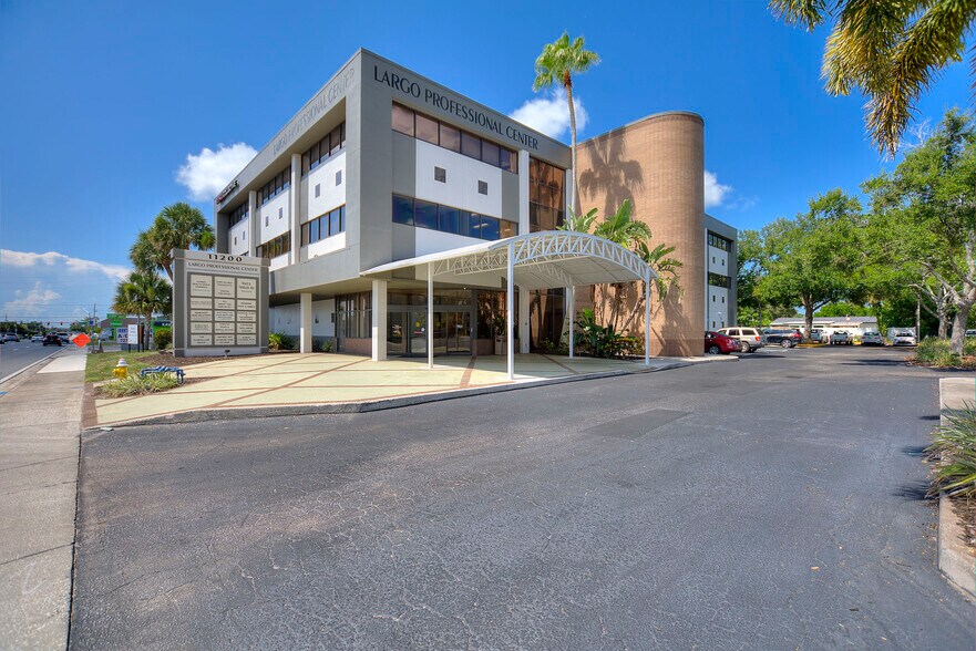 More Photos Of 11200 Seminole Blvd, Largo Medical For Lease
