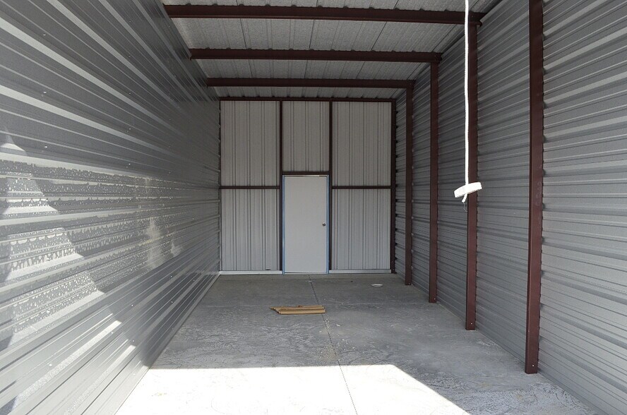 More Photos Of 801 N Highway 169, Trimble Self Storage For Sale