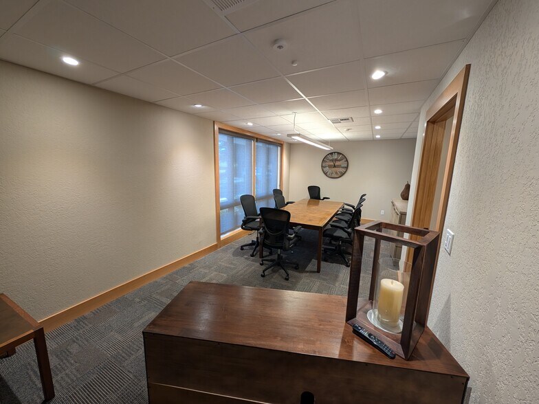 More Photos Of 5616 Third Ave, Ferndale Medical For Lease