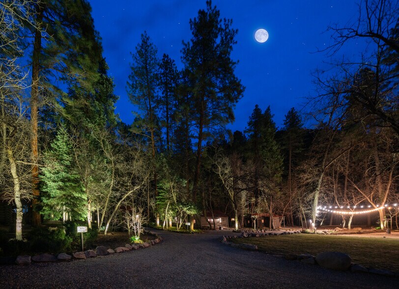 More Photos Of 9440 AZ-89A, Sedona Hotel For Sale