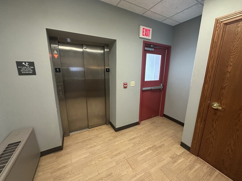 More Photos Of 1160 Main St, Buffalo Office For Sale