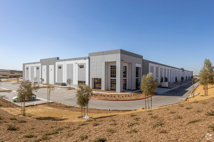 More Photos Of Otay Mesa Rd, San Diego Unknown For Lease