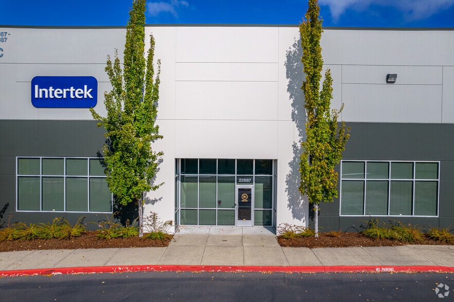 More Photos Of 22867-22887 NE Townsend Way, Fairview Warehouse For Lease
