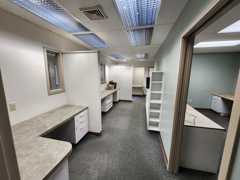 More Photos Of 16 Church St, Dallas Medical For Lease