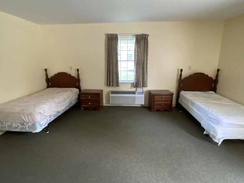 More Photos Of 17405 Lankford Hwy, Parksley Rehabilitation Center For Sale