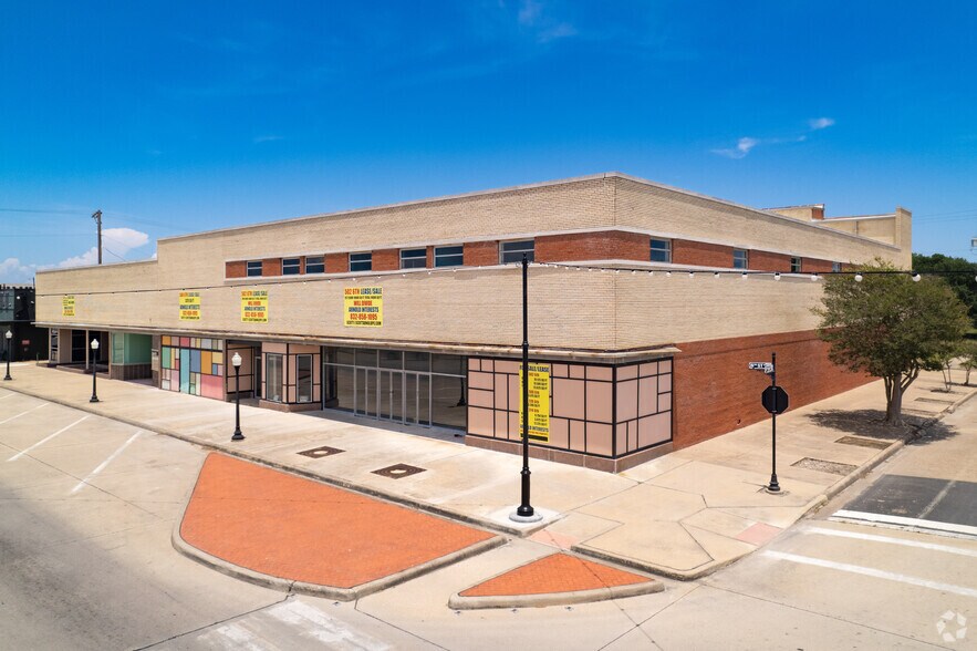 Primary Photo Of 502-514 6th St N, Texas City General Retail For Sale