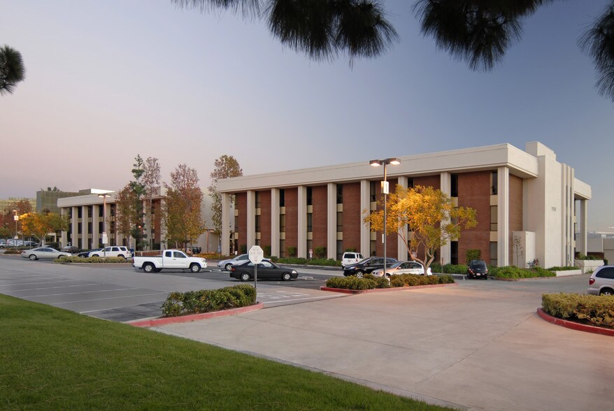 More Photos Of 11100 Warner Ave, Fountain Valley Medical For Lease