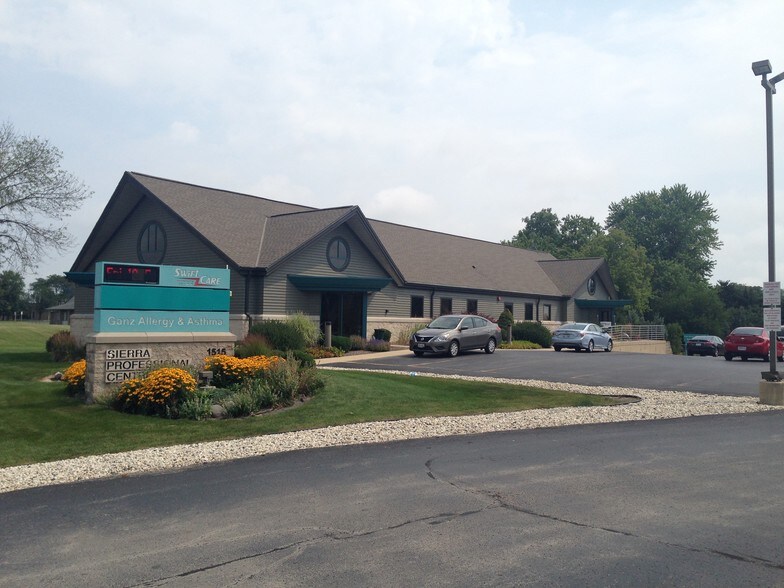 More Photos Of 1515 S Green Bay Rd, Racine Medical For Lease