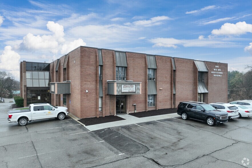 More Photos Of 11676 Perry Hwy, Wexford Unknown For Lease