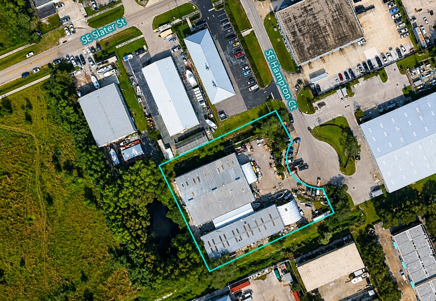More Photos Of 4550 SE Hampton Ct, Stuart Manufacturing For Sale