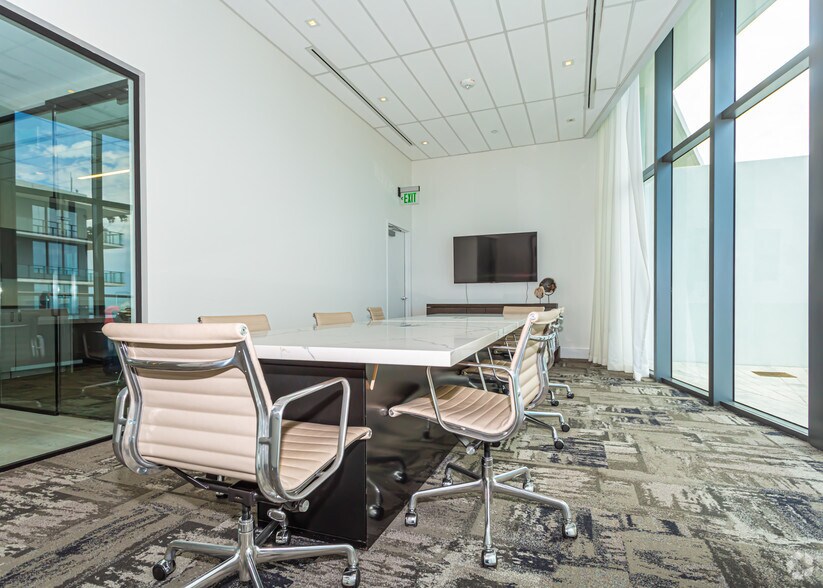 More Photos Of 86 SW 8th St, Miami Apartments For Lease