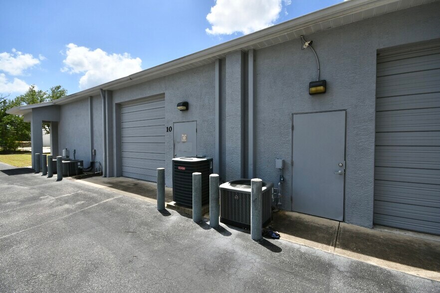 More Photos Of 17218 Toledo Blade Blvd, Port Charlotte Unknown For Lease