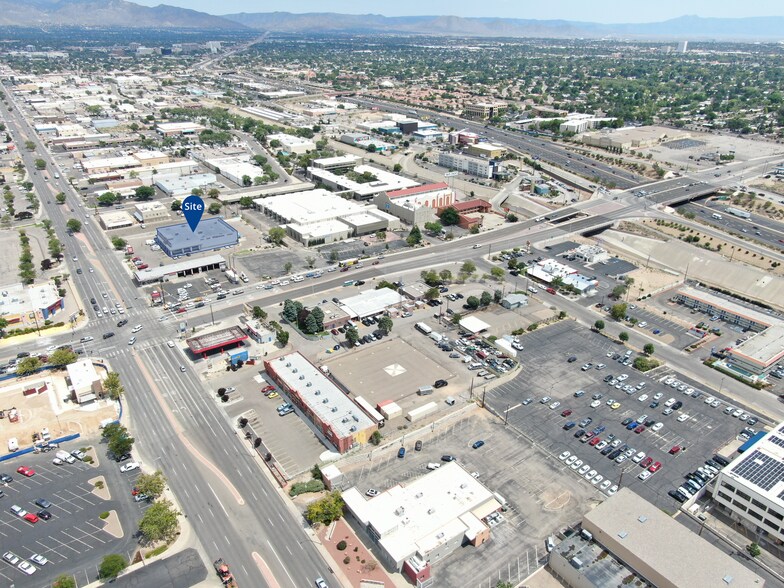 More Photos Of 3632 Menaul Blvd NE, Albuquerque Drugstore For Lease