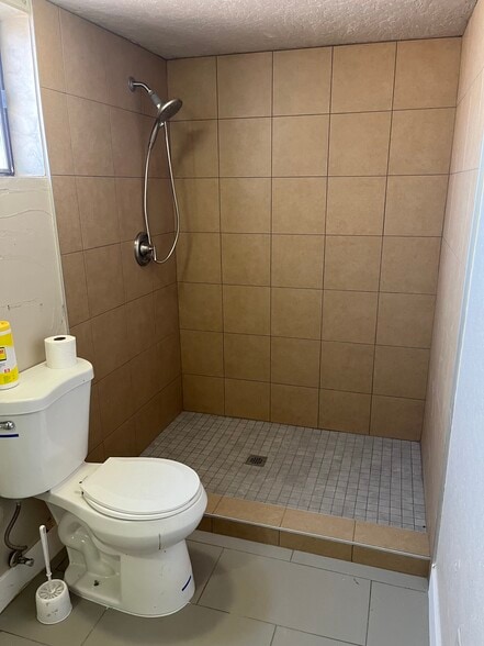 More Photos Of 6265 W Russell Rd, Las Vegas Flex For Sale