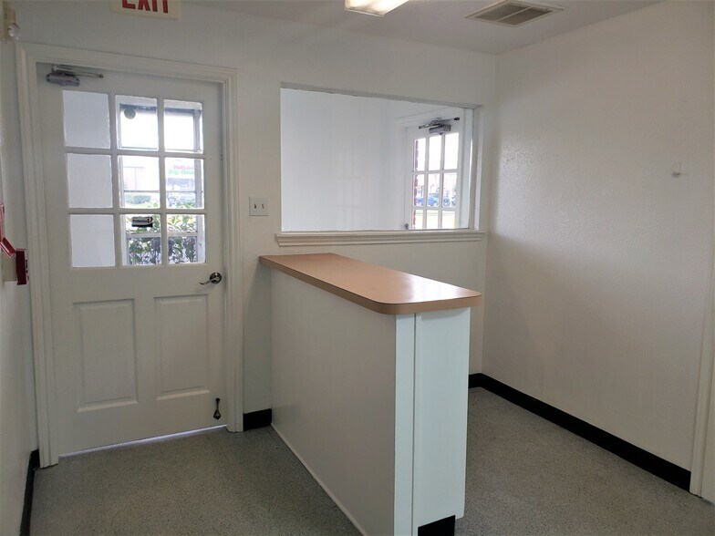 More Photos Of 13233 W Little York Rd, Houston Daycare Center For Lease