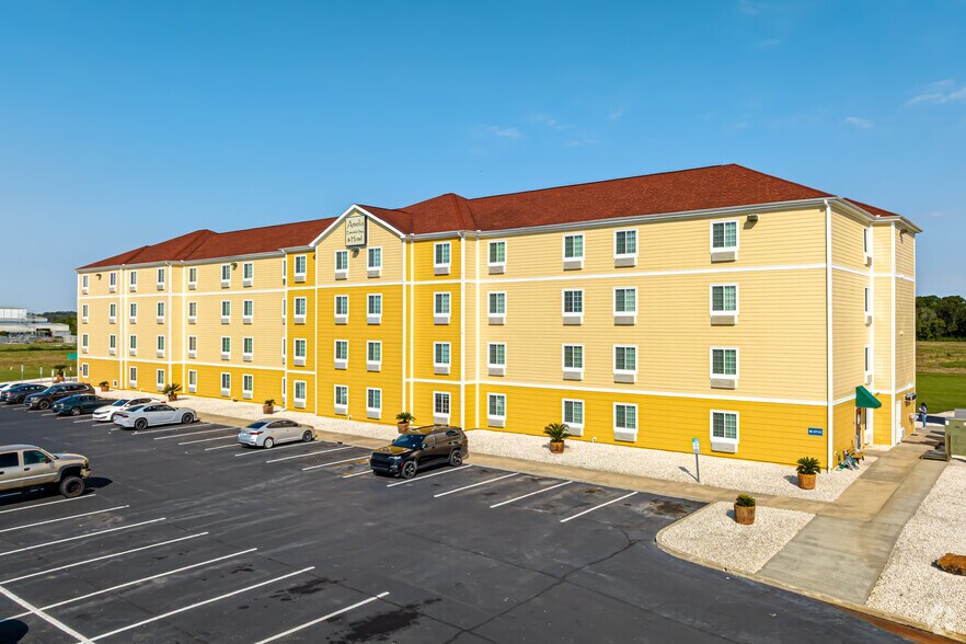 More Photos Of 111 Cajun Way, Amelia Hospitality For Sale