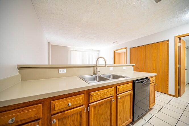 More Photos Of 459-469 Spicer St, Akron Apartments For Sale