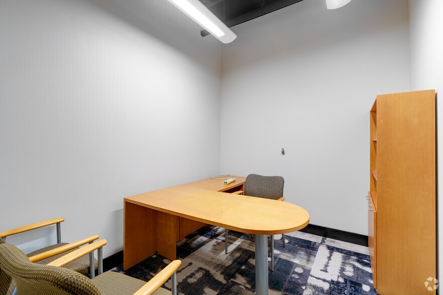 More Photos Of 100 S Eola Dr, Orlando Apartments For Lease